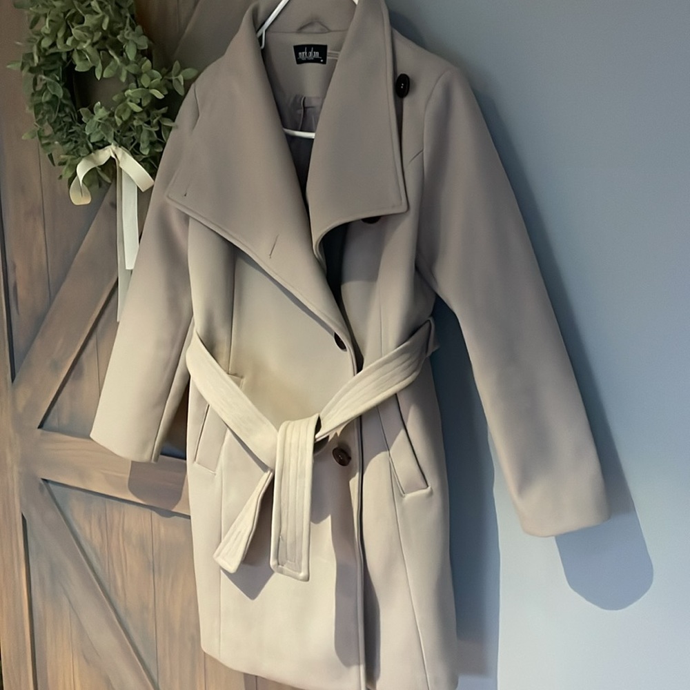 Grey coat - Picture 2 of 11